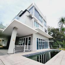 3 Storey Villa Corner, With Swimming Pool, Modern Renovation
