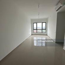 Brand New unit, Pool View