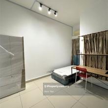Nice reno partitioned room, 1pax each room, low density, wifi include