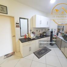 3 Room, 1308sf, 2 Parking, Near Mrt Taman Equine, Kitchen Cabinet