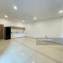 Tenanted SOHO Unit in Plaza Arkadia for Sale