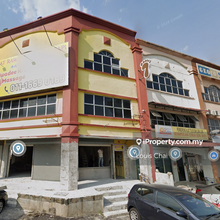 Corner Lot 3 Storey Shop Seri Kembangan