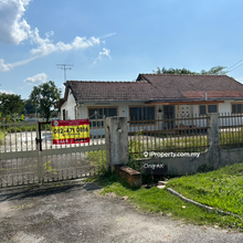 Bungalow close to city