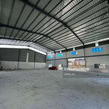 Sungai Buloh, Kota Damansara, Kip Warehouse