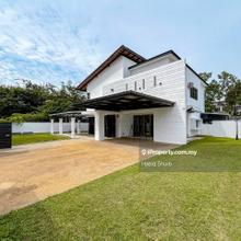 Renovated Bungalow. Below Market Value. Guarded Community