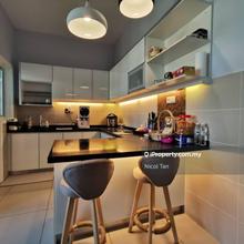 The Light Linear ( The Light Waterfront ) Gelugor for sale