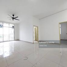Brand New 3 Beds 2 Baths Apartment/ Partly Furnished / Taman Molek