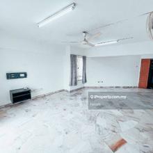 Renovated LRT Walking Distance Le Jardine Condominium, Pandan Indah KL