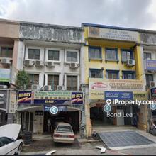Freehold shop