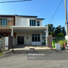 Kampung tiram Jaya new double storey corner lot house for rent biggest