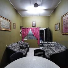 Terrace house for Sale