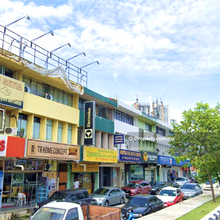 3 Storey Endlot shop lot at Jalan Genting Kelang for sale