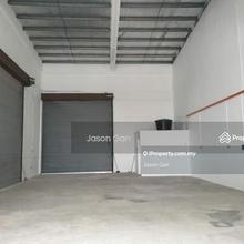 Prime location next to highway link factory for rent in Batu Caves!