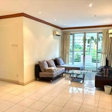 Gold Coast Condominium For Rent !!
