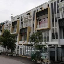 Terrace house for Sale