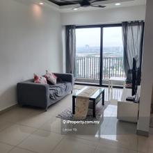 High Floor wt Balcony Facing Pool  Luxurious Reno and furniture 