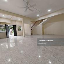 Refurbished terrace house for rent super nice 
