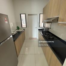 Fully Furnished, 3 Bedroom, walk to LRT