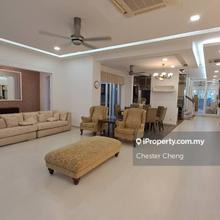 Beautifully Renovated Terrace Superlink at Glenmarie