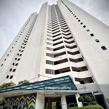 Sri Sayang Condominium in Batu Ferringhi (High Floor Corner Unit)