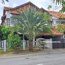 Semi Furnised Semid For Rent in Alam Impian