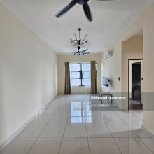 Masjid View Aura Residence Condo Presint 8