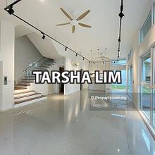 Modern contemporary ID partly furnishing home with lift