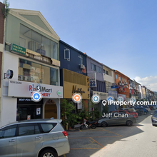 3 Storey Shop @ Taman Melawati