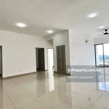 Huge Size With 3 Parking Legendview Condominium Rawang Selangor