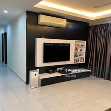Spacious big unit for sale rm500,000! 
