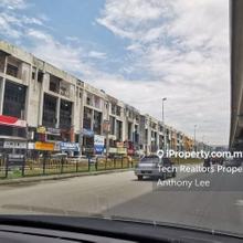 Sbc sri batu caves 2 units adjoining 5 storey shop with lift Freehold