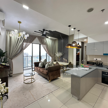 Freehold, dual key, fully furnished