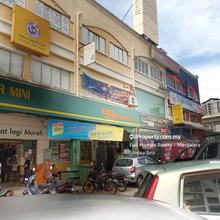 3 storeys Shop @ Taman Castlefield, Sri Petaling Rm2.2mil