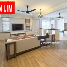 Renovated Unit ; Landscape Garden ; Quiet Neighborhood 