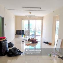 Great Community Near Parks. Schools. Libraies and shops.