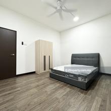 Master Room With Fully Furnished