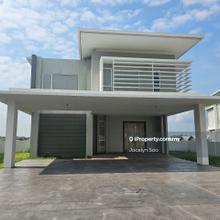 Jade Hills 2.5sty Bungalow 