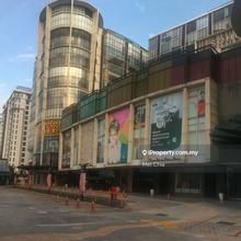 Special soho unit at Empire Subang, short walk to LRT