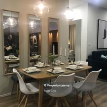 Ready Move in, Low Density Freehold, next to Golf, Lake, Lrt & uni