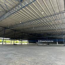 Detached warehouse for sale at prime location
