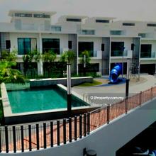 Kayu ara 3.5 townhouse for rent