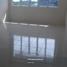 Stutong Height Apartment Corner Unit For Sale 