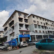 Pangsapuri Putra Raya - Low Floor Corner Lot unit for Sale