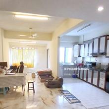 Nego Sale Freehold Greenpark Condo High Floor Basic 2 Bedroom 2 Bath