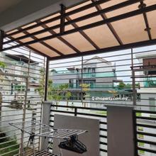 Terrace house for Sale