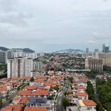 Triuni Residence 2 Car park 1130sqft Reno Kitchen Cabinet Poolview