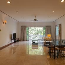 Living Within Lush Greenery And Fresh Air 