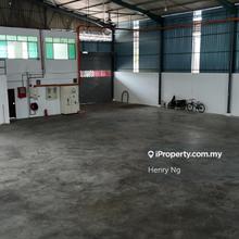 Lunas 1.5 Storey Bungalow Detached Warehouse For Rent