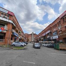 Bandar sungai long corner shop lot facing main road 