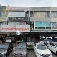 Crowded Area 3 Storey Shoplot 22x75 Bandar Botanic Kasuarina Klang